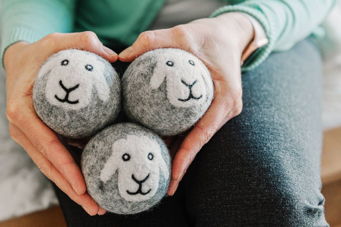 "Smiling Sheep" Hand-Felted Dryer Balls Bulk 15 balls
