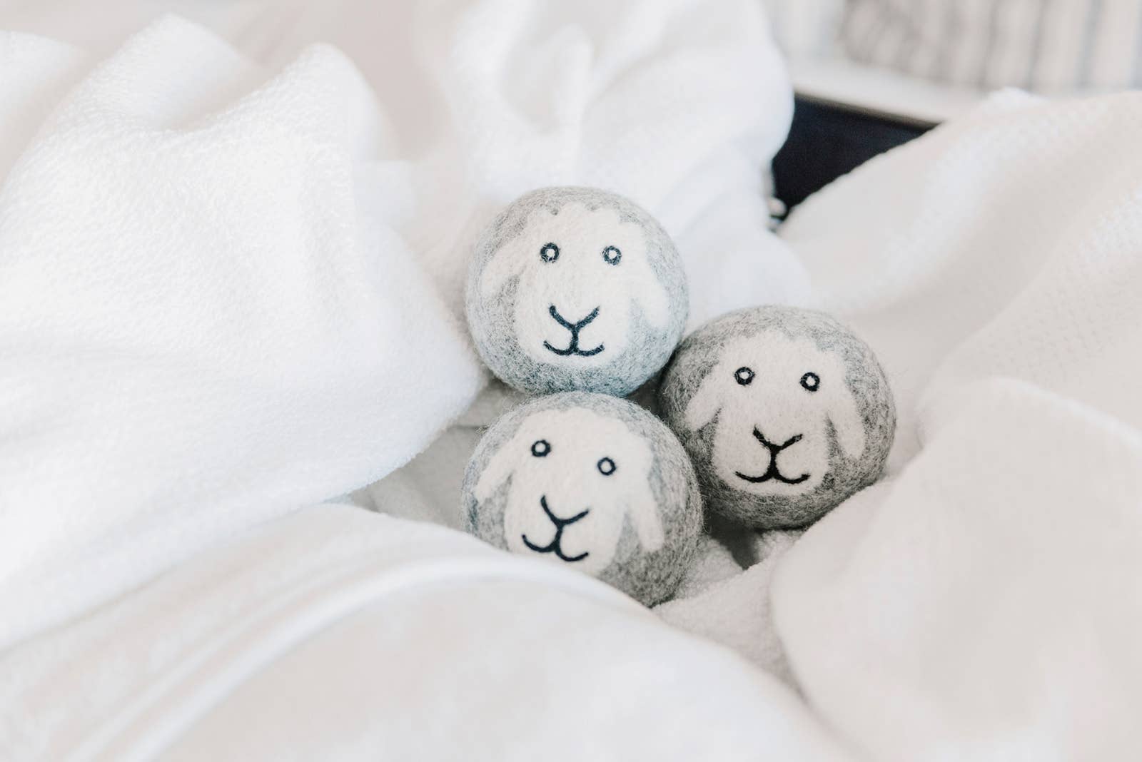 "Smiling Sheep" Hand-Felted Dryer Balls Bulk 15 balls